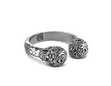 Load image into Gallery viewer, DAY OF THE DEAD TWIN SKULL RING - SILVER